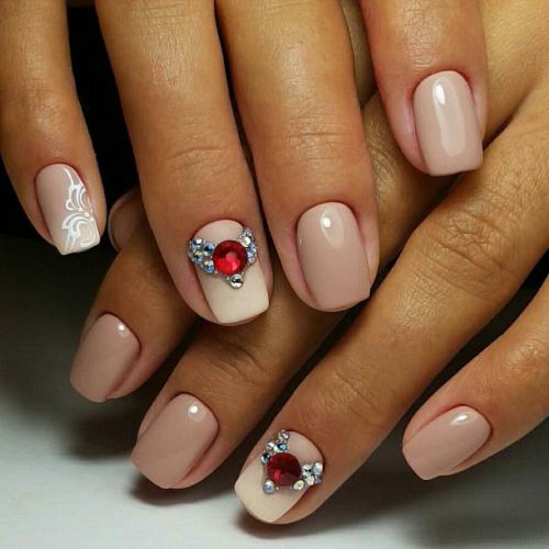 Маникюр на День учителя. Какой маникюр сделать учителю на 1 сентября