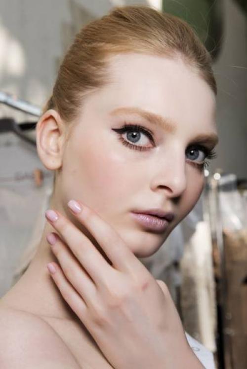 Маникюр учителя в школе. Модные тенденции 2019 в маникюре на 1 сентября