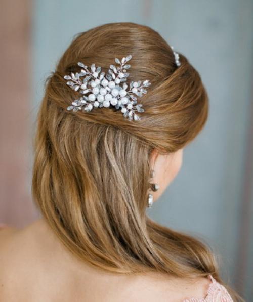 Как заколоть волосы средней длины без челки. Подстегни фолликулы! 04