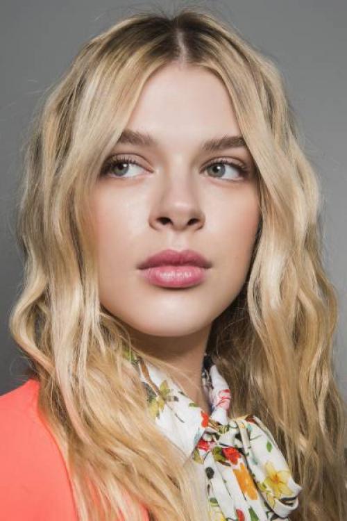 Как с помощью макияжа увеличить губы. Как увеличить губы с помощью макияжа?