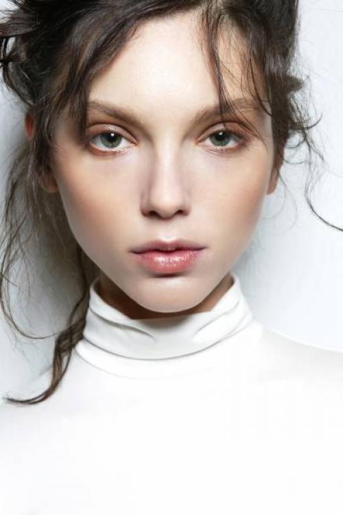 Как с помощью макияжа увеличить губы. Как увеличить губы с помощью макияжа?