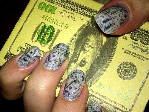 В какой день недели стричь ногти. Денежный маникюр: когда стричь ногти по дням недели