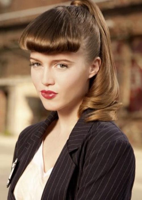 Прямая густая челка. Особенности 01 Прямая густая челка. Особенности 01