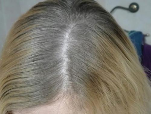 Как покрасить корни после мелирования. Мелирование на отросшие корни – фото, отзывы, цены, плюсы и минусы