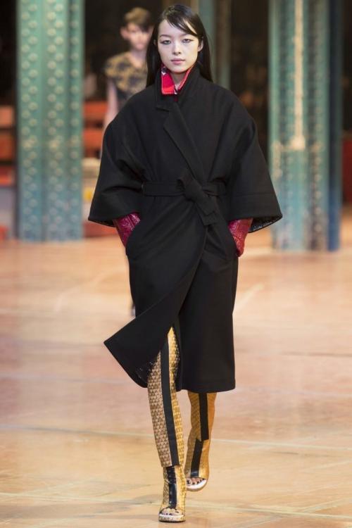 Сапоги к пальто-халату. Вариации кроя и длины