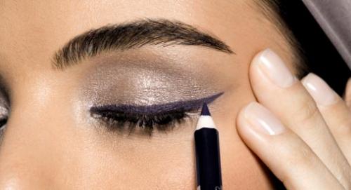 Как подвести глаза подводкой, чтобы они казались больше. Совет 2 : Как нанести подводку для глаз