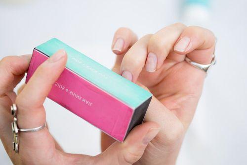 Выравнивание ногтевой пластины базой блюскай. Выравнивание ногтевой пластины базой гель-лака