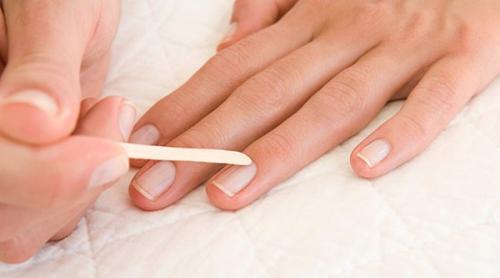 Долго делаю маникюр. Как сделать маникюр, который будет долго держаться на ногтях