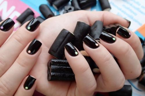 Долго делаю маникюр. Как сделать маникюр, который будет долго держаться на ногтях