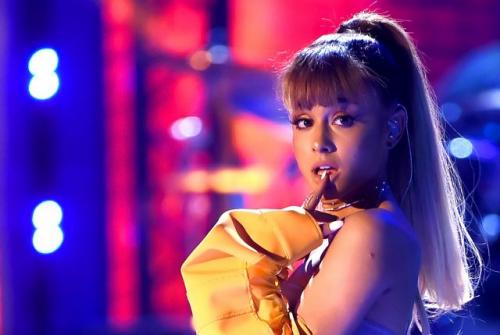 Маникюр, как у арианы гранде. На заметку: 4 бьюти-секрета Арианы Гранде