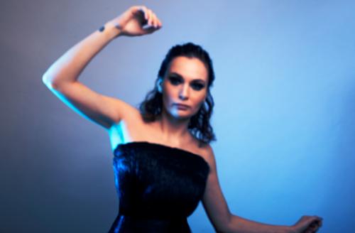 Для чего хайлайтер в макияже. Область использования хайлайтера 06