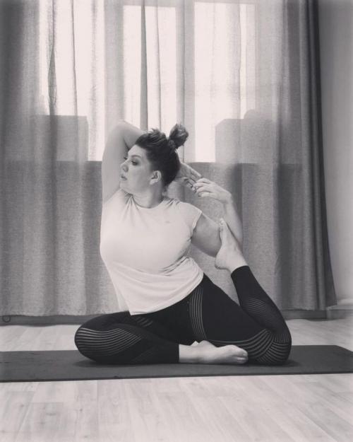 Звезды с лишним весом. 15 звезд, которые страдают лишним весом 05