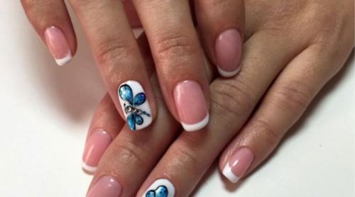 Маникюр френч с бабочками. Идеи маникюра 06