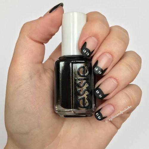 Маникюр с кошками на ногтях