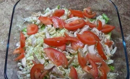 Салат Цезарь, как правильно готовить. Как приготовить салат Цезарь с курицей и пекинской капустой в домашних условиях?