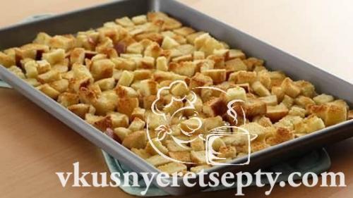 Салат Цезарь с курицей и сухариками. Салат Цезарь с курицей и домашними сухариками (классический рецепт)