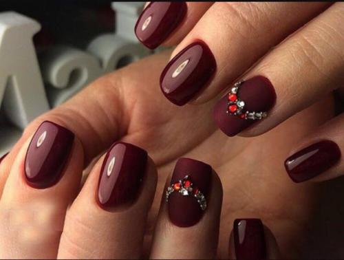 Маникюр на короткие ногти под черное платье. Маникюр под черное кружевное платье 09 Маникюр на короткие ногти под черное платье. Маникюр под черное кружевное платье 09