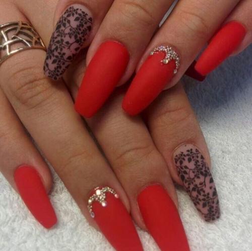 Маникюр на короткие ногти под черное платье. Маникюр под черное кружевное платье 08 Маникюр на короткие ногти под черное платье. Маникюр под черное кружевное платье 08