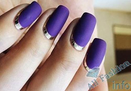 Матовый маникюр с глянцевым рисунком. Модные цвета для матового маникюра