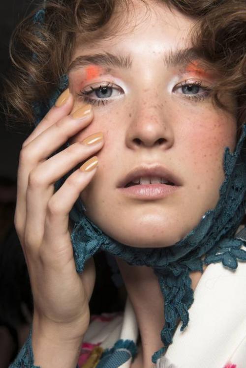 Дизайн ногтей весна 2019. Весенний маникюр: модные тенденции 2019