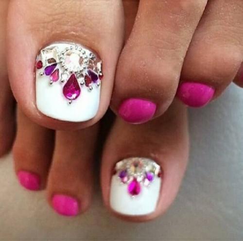 Маникюр под розовое платье. Какой маникюр подходит под розовое платье? 20 Маникюр под розовое платье. Какой маникюр подходит под розовое платье? 20