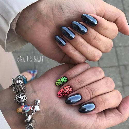 Разные руки сразу два маникюра. «Разные руки»: когда не можете выбрать между двумя дизайнами