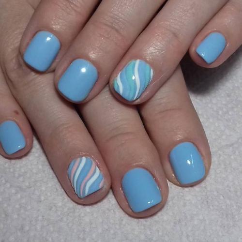 Маникюр голубого цвета 2019. Голубой маникюр 2019: фото-новинки