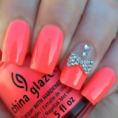 Маникюр со стразами на весь ноготь. Что понадобится для нейл-арта со стразами