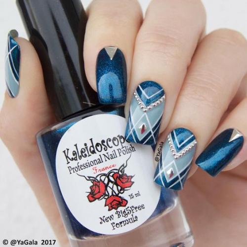 Черно белый маникюр геометрия. Маникюр геометрия на короткие ногти модные тенденции 10