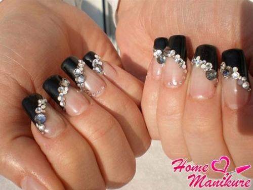 Черно белый френч на ногтях. Игра черного и белого во французском маникюре