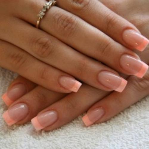 Белый с розовым френч. Нюансы тонов и формы 03