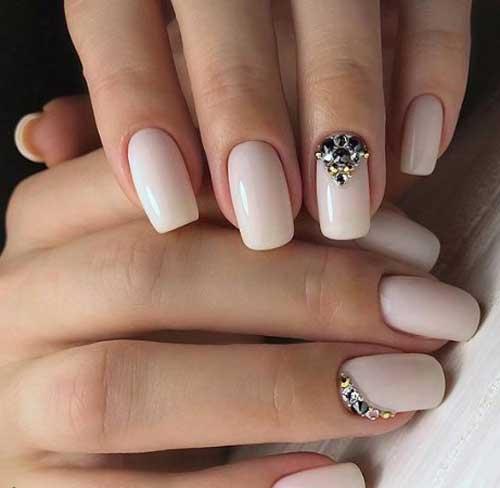 Маникюр под молочное платье. Вместо нюдового: идеи модного молочного маникюра, фото