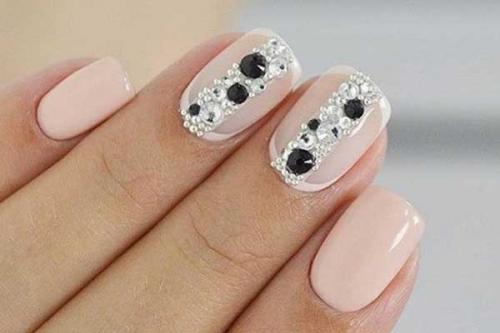 Маникюр под молочное платье. Вместо нюдового: идеи модного молочного маникюра, фото