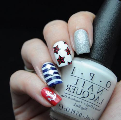 Маникюр 2019 на море. Маникюр в морском стиле с тематическими рисунками