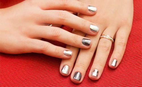 Маникюр на очень короткие ногти. Подходящий дизайн для очень коротких ногтей