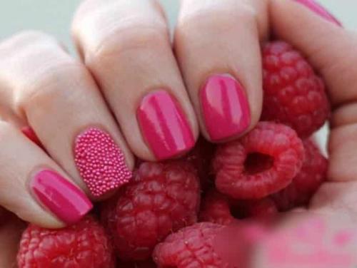 Нежно розовый маникюр на короткие ногти. Оттенки розового маникюра