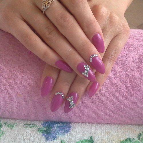 Ногти с бантиком из страз. Бантики на ногтях: фотографии, дизайн, руководство