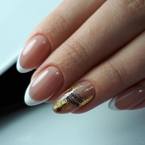 Белый френч с дизайном