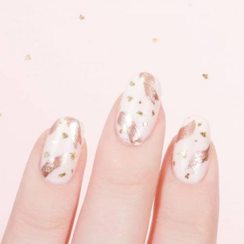 Маникюр под пудровое платье. Маникюр под серое платье: 20 идей