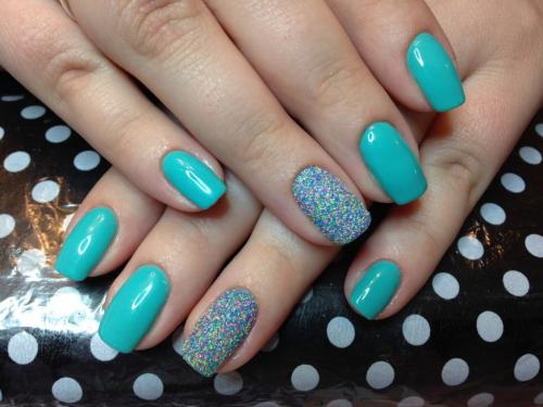 Маникюр к мятному платью. С чем носить 26 Маникюр к мятному платью. С чем носить 26