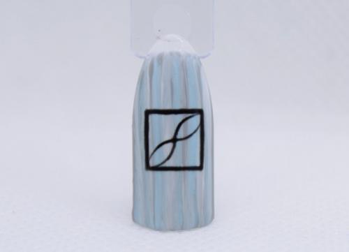 Маникюр серый с голубым. Серо-голубой маникюр: идея дизайна с цветочным принтом