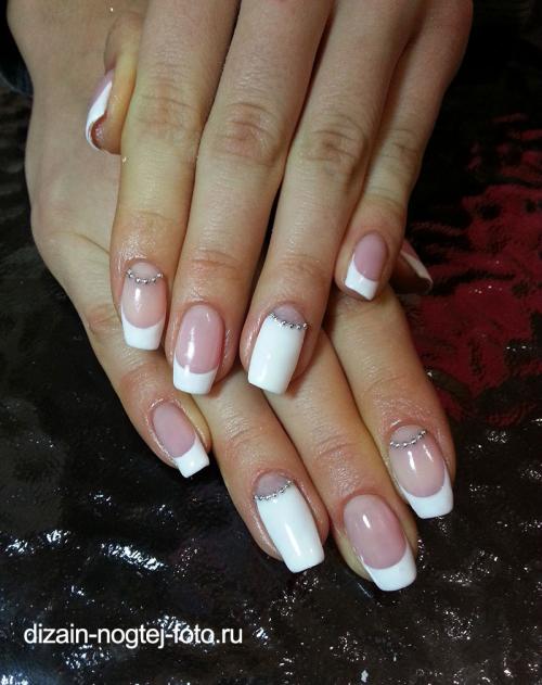 Цветной френч со стразами. Как сделать френч со стразами — мастер класс пошаговый