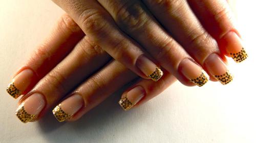 Нежный френч с блестками. Сверкающий френч с блестками: фото идеи маникюра + видео