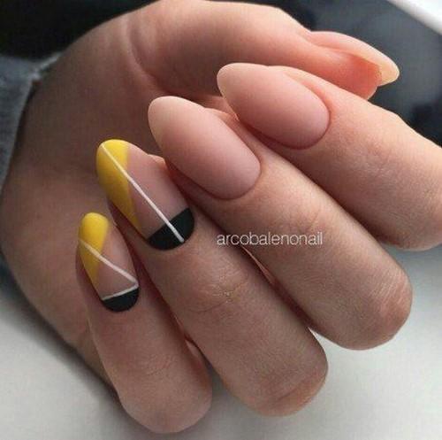 Френч 2019 миндаль. Как на счет новаций? Каким может быть маникюр миндаль 2019-2020