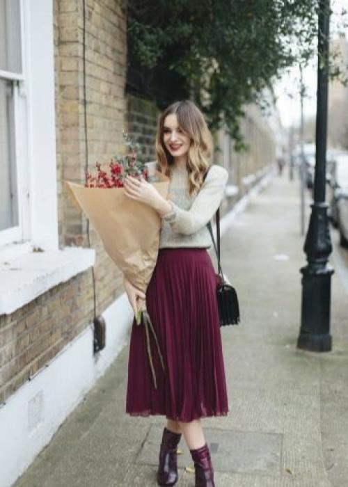 Маникюр к бордовому платью 09