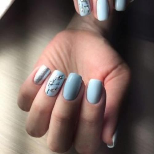 Темно синий маникюр с блестками. 28