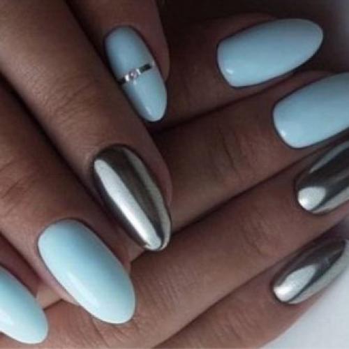 Темно синий маникюр с блестками. 27