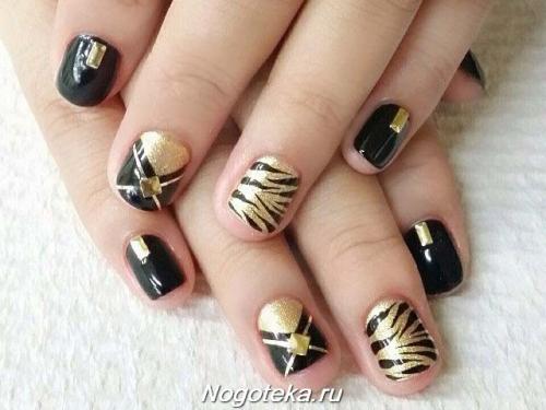 Маникюр черный с розами. Как нарисовать розу на ногтях 20