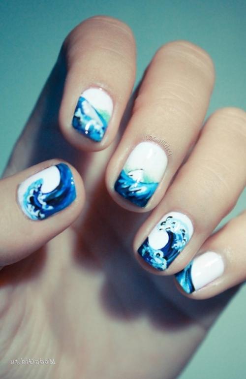 Маникюр для отпуска на море. Маникюр в морском стиле с тематическими рисунками