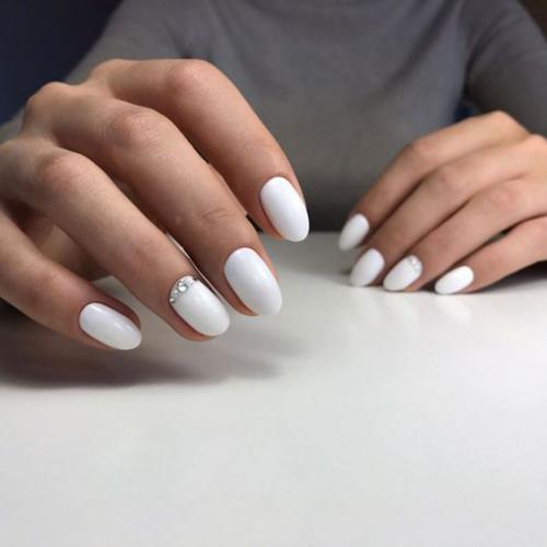 Свадебный маникюр 2019 миндаль. Тенденции свадебного маникюра 2019